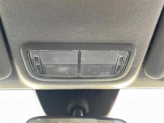 フィット ベーシック　４ＷＤ　ＳＤナビ　Ｂｌｕｅｔｏｏｔｈ　クルーズコントロール　コーナーセンサー　　衝突軽減ブレーキ（ＣＭＢＳ）　誤発進抑制機能　後方誤発進抑制機能　近距離衝突軽減ブレーキ　歩行者事故低減ステアリング（11枚目）