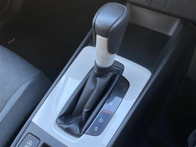 フィット ベーシック　４ＷＤ　ＳＤナビ　Ｂｌｕｅｔｏｏｔｈ　クルーズコントロール　コーナーセンサー　　衝突軽減ブレーキ（ＣＭＢＳ）　誤発進抑制機能　後方誤発進抑制機能　近距離衝突軽減ブレーキ　歩行者事故低減ステアリング（20枚目）