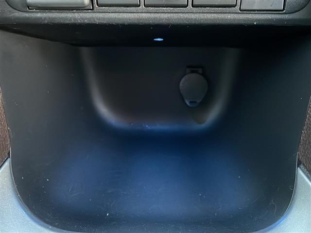 ヤリスクロス ハイブリッドＺ　トヨタセーフティセンス　アドバンストパーク　ＢＳＭ　純正８型ナビ　全周囲Ｃ　Ｂｌｕｅｔｏｏｔｈ　ＵＳＢ接続　ＤＶＤ再生　シートヒーター　ステアヒーター　コーナーセンサー　ビルトインＥＴＣ　純正１８ＡＷ（21枚目）