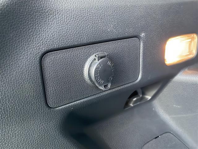 ヤリスクロス ハイブリッドＺ　トヨタセーフティセンス　アドバンストパーク　ＢＳＭ　純正８型ナビ　全周囲Ｃ　Ｂｌｕｅｔｏｏｔｈ　ＵＳＢ接続　ＤＶＤ再生　シートヒーター　ステアヒーター　コーナーセンサー　ビルトインＥＴＣ　純正１８ＡＷ（31枚目）