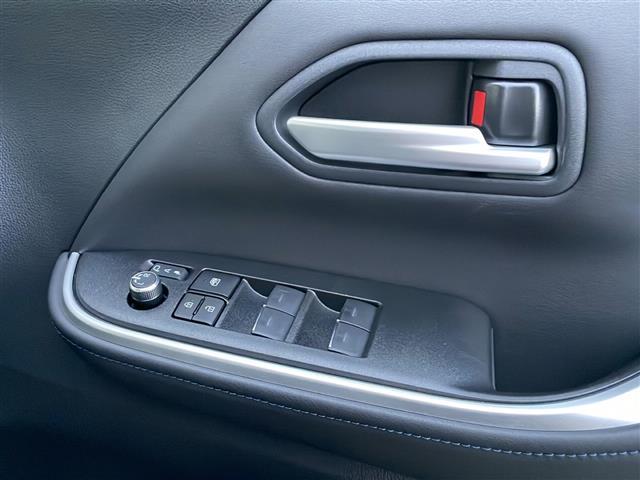 ヴォクシー ハイブリッドS-Z MC後モデル 寒冷地仕様 10.5型ナビ バックC フルセグ 両側電動スライド ビルドインETC2.0 ハーフレザーシート シートヒーター AC100Vコンセント LEDクリアランスライト BSM(5枚目)