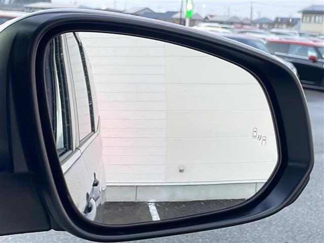 ヴォクシー ハイブリッドS-Z MC後モデル 寒冷地仕様 10.5型ナビ バックC フルセグ 両側電動スライド ビルドインETC2.0 ハーフレザーシート シートヒーター AC100Vコンセント LEDクリアランスライト BSM(33枚目)