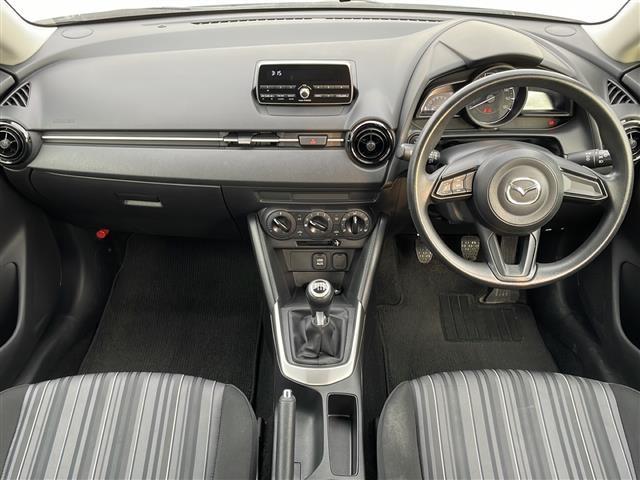 デミオ 15MB モータースポーツベース車 6速MT USB AUX コーナーセンサー レーンキープ オートライト BSM スマートキー プッシュスタート(2枚目)