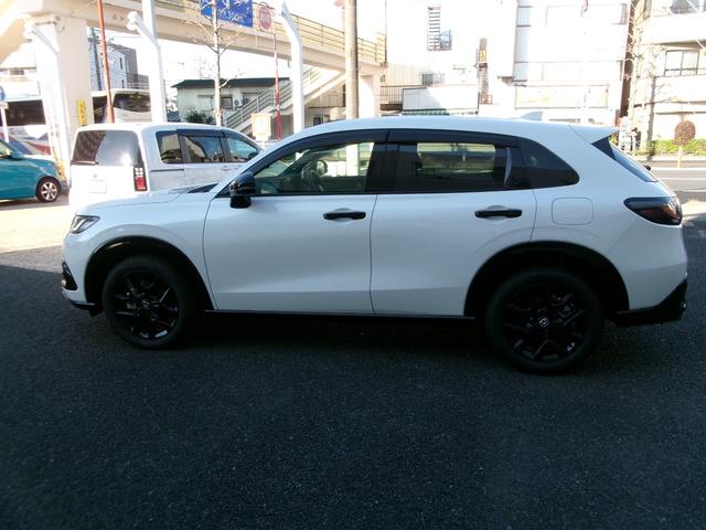 ＺＲ－Ｖ ｅ：ＨＥＶＺ特別仕様車ブラックスタイル　ホンダセンシング・後退出庫サポート・アダプティブドライビングビーム・マルチビューカメラ・ＨｏｎｄａＣＯＮＮＥＣＴディスプレー・ＥＴＣ２．０・ＢＯＳＥサウンドシステム・ドラレコ前後（5枚目）