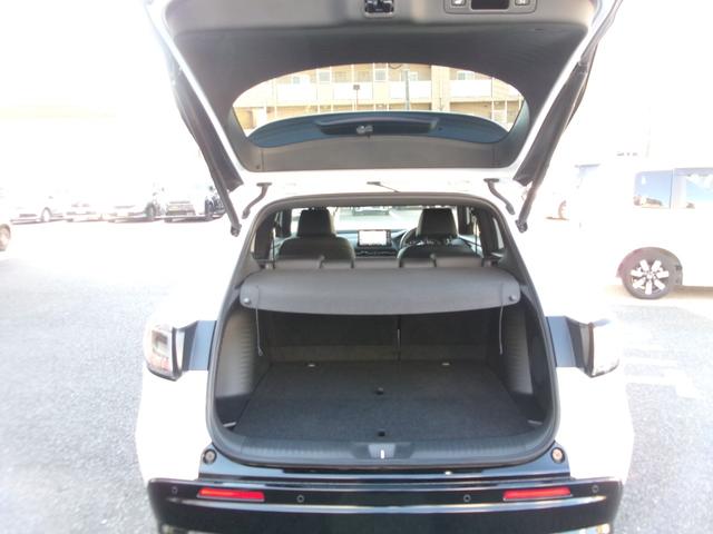 ＺＲ－Ｖ ｅ：ＨＥＶＺ特別仕様車ブラックスタイル　ホンダセンシング・後退出庫サポート・アダプティブドライビングビーム・マルチビューカメラ・ＨｏｎｄａＣＯＮＮＥＣＴディスプレー・ＥＴＣ２．０・ＢＯＳＥサウンドシステム・ドラレコ前後（14枚目）