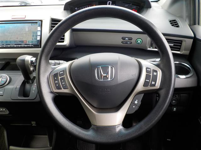 フリードスパイクハイブリッド ジャストセレクション メモリーナビ リアカメラ(12枚目)