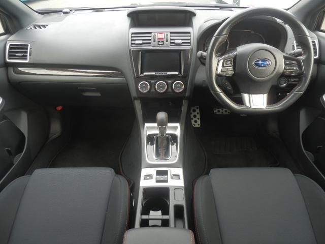 WRX S4 2.0GTアイサイト 4WD車 衝突軽減ブレーキ クルーズコントロール フルセグ付純正ナビ バックカメラ ETC オートライト 電動シート オートドアミラー 盗難防止システム 18インチ純正アルミ ホンダディラー保証(3枚目)