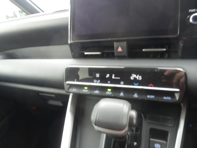 ノア ハイブリッドＧ　衝突軽減ブレーキ　クルーズコントロール　フルセグ付純正ナビ　バックカメラ　ＥＴＣ２．０　両側スライド左側電動ドア　オートライト　オートドアミラー　１６インチ純正アルミ　ホンダディーラー保証（8枚目）