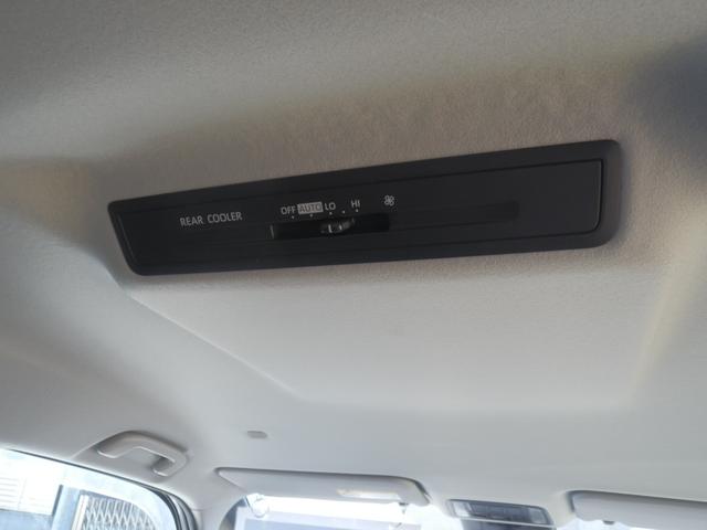 ノア ハイブリッドＧ　衝突軽減ブレーキ　クルーズコントロール　フルセグ付純正ナビ　バックカメラ　ＥＴＣ２．０　両側スライド左側電動ドア　オートライト　オートドアミラー　１６インチ純正アルミ　ホンダディーラー保証（13枚目）