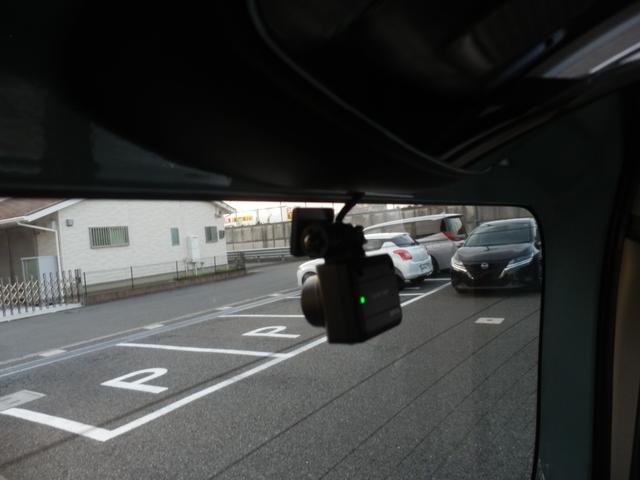 スペーシアギア ハイブリッドＸＺ　ターボ　衝突軽減ブレーキ　サイドエアバッグ　クルーズコントロール　シートヒーター　ドライブレコーダー　ワンセグ付社外ナビ　バックカメラ　両側電動スライドドア　１４インチ純正アルミ　ホンダディーラー保証（10枚目）