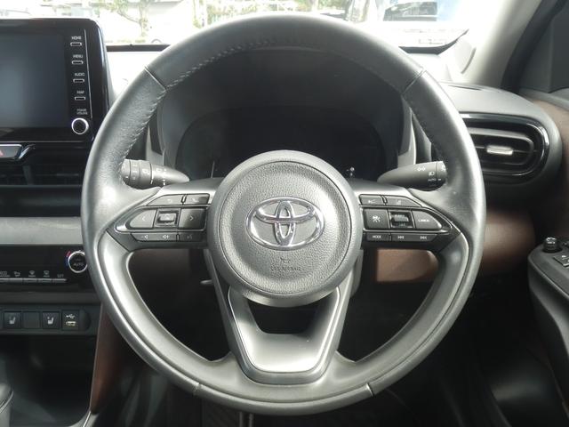 ヤリスクロス ハイブリッドＺ　衝突軽減ブレーキ　クルーズコントロール　フルセグ付純正ナビ　ＥＴＣ　バックカメラ　ステアリングヒーター　シートヒーター　ドライブレコーダー　オートライト　１８インチ純正アルミ　ホンダディーラー保証（14枚目）