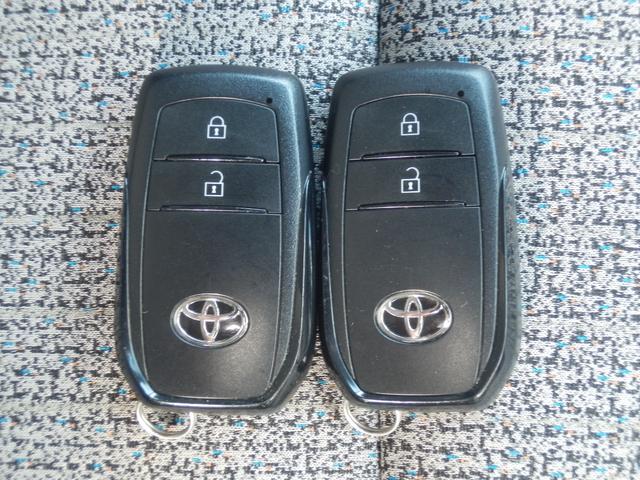 ヤリスクロス ハイブリッドＺ　衝突軽減ブレーキ　クルーズコントロール　フルセグ付純正ナビ　ＥＴＣ　バックカメラ　ステアリングヒーター　シートヒーター　ドライブレコーダー　オートライト　１８インチ純正アルミ　ホンダディーラー保証（19枚目）