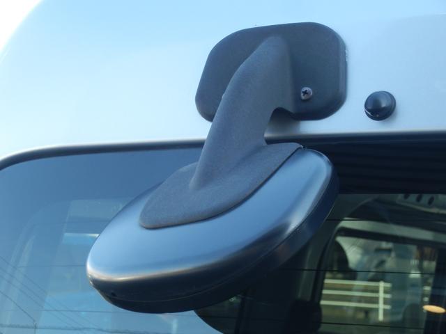 ハイゼットカーゴ 　４ＷＤ車　マニュアルエアコン　ＡＭ／ＦＭラジオ　ＥＴＣ　キーレスエントリー　ドアバイザー　両側スライドドア　ルーフコンソールボックス　社外アルミホイール　ホンダディーラー保証（24枚目）