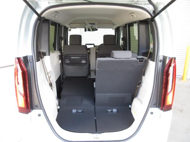 Ｎ－ＢＯＸ ファッションスタイル　Ｈｏｎｄａセンシング／ギャザズナビ／スマートキー／両側電動スライドドア／ＥＴＣ／ＬＥＤヘッドライト／リヤカメラ／禁煙車／デモカー　ソナー　盗難防止装置　ＵＳＢポート　ＬＥＤランプ　バックモニター（31枚目）