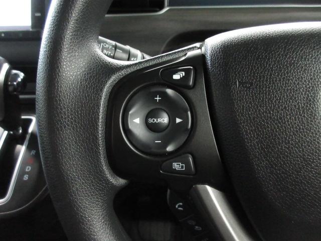 フリード Ｇブラックスタイル　禁煙車　ワンオーナー　ブラックスタイル　ＬＥＤヘッドライト　ＬＥＤアクティブコーナーリングライト　社外ドラレコ　両電動スライドドア　ＵＳＢ接続　バックモニター　ドラレコ付き　前席シートヒーター　ＥＴＣ（11枚目）