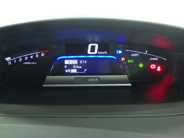 フリードハイブリッド ジャストセレクション 禁煙車 2列目ベンチシート(7人乗り) ディスチャージヘッドライト 両側PSD スマートキー クルーズコントロール ディスプレーオーディオ リアカメラ ドラレコ セキュリティー 横滑り防止機能 記録簿(10枚目)