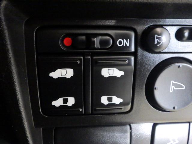 フリードハイブリッド ジャストセレクション 禁煙車 2列目ベンチシート(7人乗り) ディスチャージヘッドライト 両側PSD スマートキー クルーズコントロール ディスプレーオーディオ リアカメラ ドラレコ セキュリティー 横滑り防止機能 記録簿(13枚目)