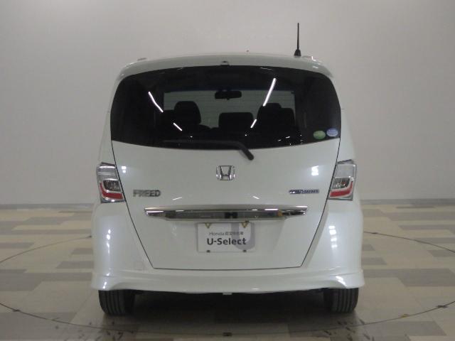 フリードハイブリッド ジャストセレクション 禁煙車 2列目ベンチシート(7人乗り) ディスチャージヘッドライト 両側PSD スマートキー クルーズコントロール ディスプレーオーディオ リアカメラ ドラレコ セキュリティー 横滑り防止機能 記録簿(25枚目)