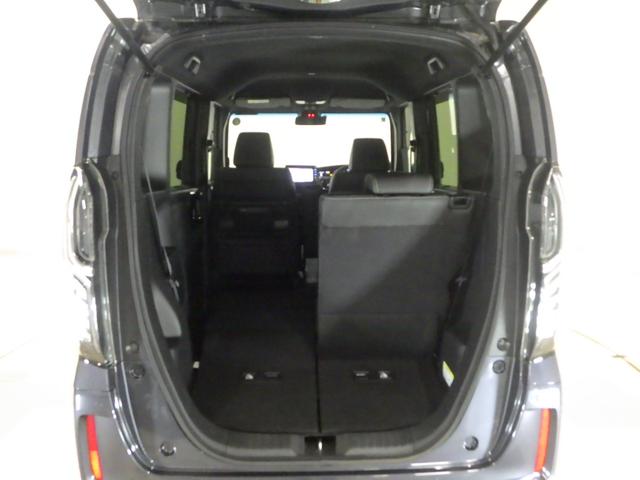 荷物によって片側のみシートを倒して使うことも出来ます！