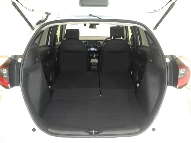 フィット ホーム 禁煙車 元デモカー 9インチホンダコネクトナビ ドラレコ ETC LEDヘッドライト 記録簿 衝突軽減 リアカメラ ソナー USB接続 AAC 横滑り防止機能 サイドエアバック ワンオーナー車 DVD(21枚目)