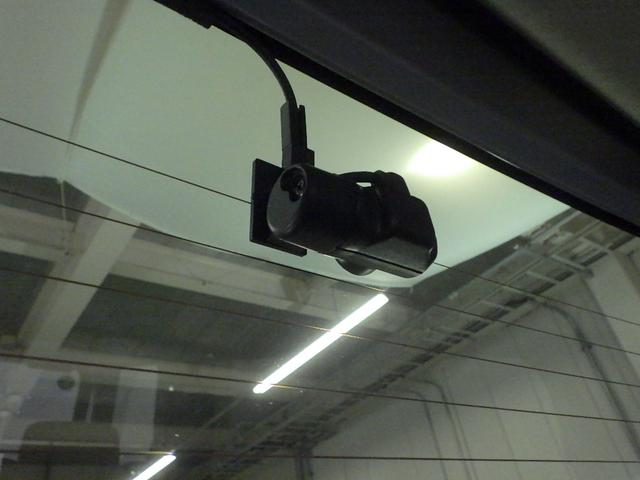 Ｎ－ＢＯＸ ファッションスタイル　禁煙車　元試乗車　８インチコネクトナビ　前後ドラレコ　ＥＴＣ２．０　両側パワースライド　リアカメラ　ブラックエンブレム　シートヒーター　サイド＋サイドカーテンＳＲＳ　Ｂｌｕｅｔｏｏｔｈ　ＵＳＢ　地デジ（6枚目）