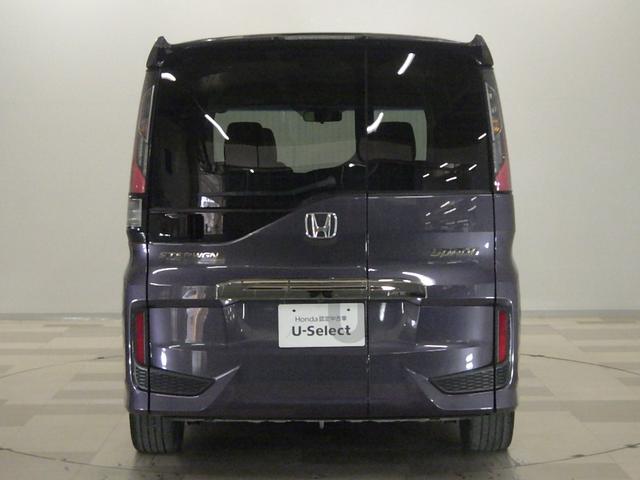 ステップワゴンスパーダ スパーダ・クールスピリットホンダセンシング　禁煙車　ワンオーナー　９インチナビ＋リアカメラ　ＥＴＣ　運転席＆助手席シートヒーター　トリプルゾーンコントロールフルオートエアコン　１７インチアルミホイール　サイドエアバック　スマートキ　バックモニタ（25枚目）