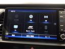 フィット ホーム 禁煙車 元デモカー 9インチホンダコネクトナビ ドラレコ ETC LEDヘッドライト 記録簿 衝突軽減 リアカメラ ソナー USB接続 AAC 横滑り防止機能 サイドエアバック ワンオーナー車 DVD(8枚目)