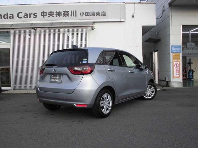 e:HEVホーム ギャザズメモリーナビ バックカメラ ホンダセンシング ドアミラーウインカー オートエアコン ステアリングリモコン スマートキーシステム VSA ETC コーナーセンサー ハーフシェードフロントウインド(3枚目)
