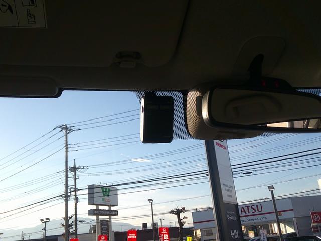 N-WGN L 当社デモカー使用車 誤発進抑制 シートヒータ 禁煙車 記録簿 バックカメラ 盗難防止システム ABS スマートキー サイドカーテンエアバック クルコン ETC オートエアコン アイドリングストップ(19枚目)