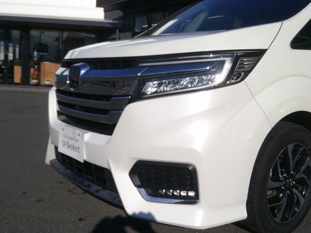 ステップワゴンスパーダ スパーダホンダセンシング　盗難防止　助手席エアバッグ　Ｗパワスラ　記録簿有　地デジ　ＬＥＤライト　横滑り防止システム　オートエアコン　リアカメラ　ＵＳＢ　ナビ＆ＴＶ　三列シート　アイドリングＳ　禁煙（6枚目）