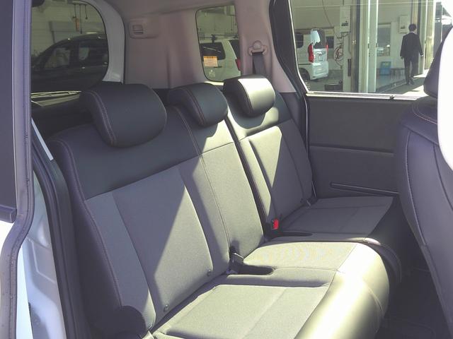 フリード クロスター　当社デモカー使用車　ＥＣＯＮモード　地デジフルセグ　両側電動パワースライドドア　後カメラ　禁煙車両　ドラレコ　ＵＳＢ　盗難防止システム　ＬＥＤヘッドランプ　エアコン　ＥＳＣ　オートクルーズコントロール（21枚目）