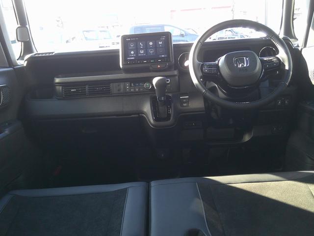 Ｎ－ＢＯＸカスタム ターボ　当社デモカー使用車　イモビライザー　衝突被害軽減　禁煙　キーフリー　ＥＳＣ　パワステ　両席エアバック　サイドエアバッグ　ターボ車　ＵＳＢ接続　Ａライト　スマキー　Ｂカメ　パワーウィンドウ　ＥＴＣ（17枚目）