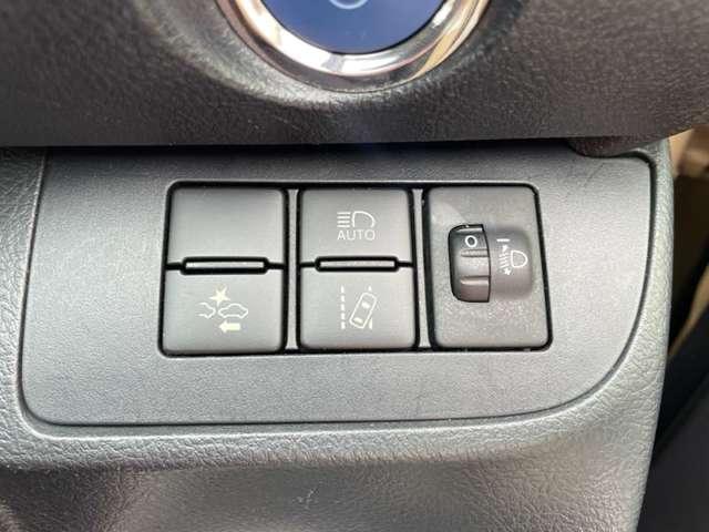 シエンタ ハイブリッド　ファンベースＧ　ワンオーナー／禁煙車／セーフティーセンス／クルーズコントロール／ＥＴＣ／スマートキー／ドライブレコーダー／純正フルセグ地デジナビ／Ｂｌｕｅｔｏｏｔｈ／バックカメラ／シートヒーター／横滑り防止装置／（5枚目）