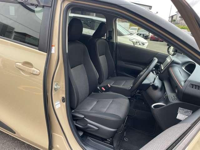 シエンタ ハイブリッド　ファンベースＧ　ワンオーナー／禁煙車／セーフティーセンス／クルーズコントロール／ＥＴＣ／スマートキー／ドライブレコーダー／純正フルセグ地デジナビ／Ｂｌｕｅｔｏｏｔｈ／バックカメラ／シートヒーター／横滑り防止装置／（26枚目）