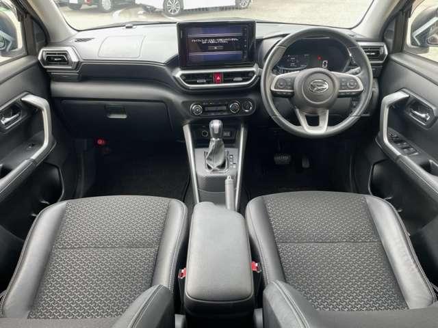 ロッキー プレミアム ワンオーナー/禁煙車/フルエアロ/衝突被害軽減ブレーキ/アダブティブクルーズコントロール/コーナーセンサー/全方位・F・S・Rカメラ/ETC/純正フルセグ地デジナビ/シートヒーター/BSM/(4枚目)