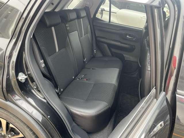 ロッキー プレミアム ワンオーナー/禁煙車/フルエアロ/衝突被害軽減ブレーキ/アダブティブクルーズコントロール/コーナーセンサー/全方位・F・S・Rカメラ/ETC/純正フルセグ地デジナビ/シートヒーター/BSM/(24枚目)