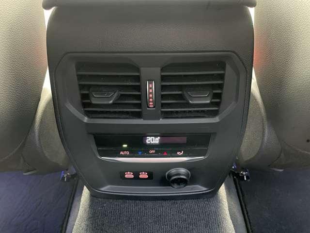 3シリーズ 320d xDriveツーリング Mスポーツ 4WD 4WD!禁煙車!衝突被害軽減ブレーキ!Aクルコン!純正HDDナビ!Bカメラ!BT!フルセグTV!パワーシート!ETC!シートヒーター!スマートキー!キーレス!LEDライト!ルーフレール!純正18AW!(16枚目)