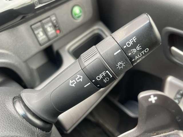 ステップワゴンスパーダ スパーダ　ホンダセンシング　１オーナー！禁煙車！衝突被害軽減ブレーキ！後席モニター！両側Ｐスライドドア！純正ナビ！バックカメラ！フルセグＴＶ！ＥＴＣ！オートライト！スマートキー＆プッシュスタート！わくわくゲート！純正１６ＡＷ！（12枚目）