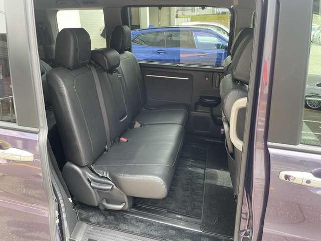 ステップワゴンスパーダ スパーダ　ホンダセンシング　１オーナー！禁煙車！衝突被害軽減ブレーキ！後席モニター！両側Ｐスライドドア！純正ナビ！バックカメラ！フルセグＴＶ！ＥＴＣ！オートライト！スマートキー＆プッシュスタート！わくわくゲート！純正１６ＡＷ！（30枚目）