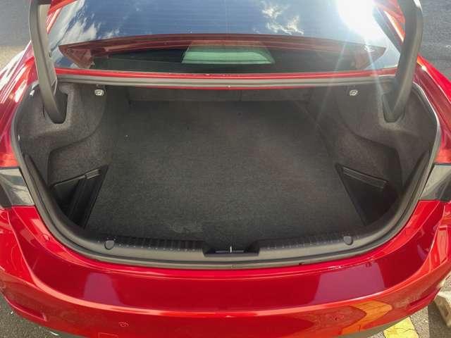 アテンザセダン XD Lパッケージ 禁煙車!衝突被害軽減ブレーキ!Aクルコン!BOSEサウンド!純正ナビ!バックカメラ!BT!フルセグTV!電動シート!ETC!オートライト!シートヒーター!スマートキー&プッシュスタート!白革シート!(33枚目)