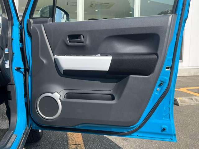 ハスラー G 禁煙車!衝突被害軽減!ディスプレイオーディオ!バックカメラ!BTオーディオ!DVD!ベンチシート!ETC!シートヒーター!スマートキー&プッシュスタート!アイドリングストップ!青白2トーンカラー!(22枚目)