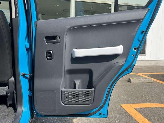 ハスラー G 禁煙車!衝突被害軽減!ディスプレイオーディオ!バックカメラ!BTオーディオ!DVD!ベンチシート!ETC!シートヒーター!スマートキー&プッシュスタート!アイドリングストップ!青白2トーンカラー!(23枚目)