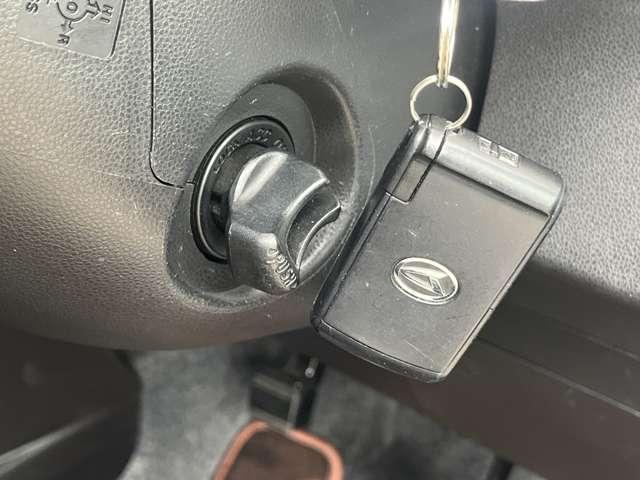 ミラココア ６６０Ｘ　４名　禁煙／ナビＤＴＶ／前後ドラレコ／検９年１０月／距離３３０００ｋｍ／ＥＴＣ／アイドリングストップ／スマキー／ＨＩＤライト／（13枚目）