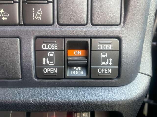 ヴォクシー Ｖ　禁煙車／スマキー／フルセグ／後席Ｍ／ＥＴＣ／ドラレコ／オートＨビーム／バックカメラ／両側電スラ／３列シート／クルコン／レーンキープ／ＬＥＤ／フォグ／純正１５インチＡＷ（16枚目）