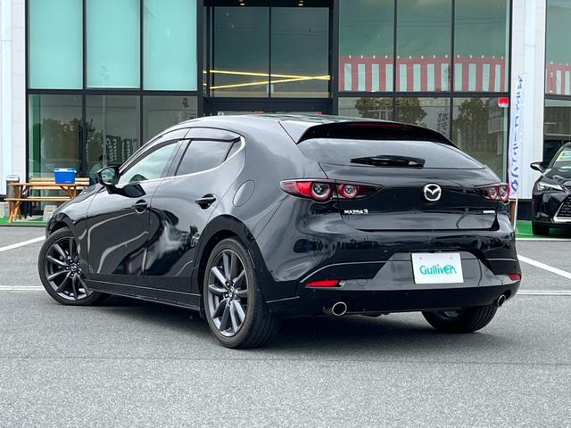 ＭＡＺＤＡ３ファストバック ＸＤ　Ｌパッケージ　衝突軽減／全車速追従機能付レーダークルコン／３６０°ビュー／ＢＯＳＥ／マツダコネクトナビ／フルセグ／ＣＤ／ＤＶＤ／Ｂｌｕｅｔｏｏｔｈ／ＵＳＢ／ビルトインＥＴＣ／ドラレコ／レザー／シートーター（20枚目）