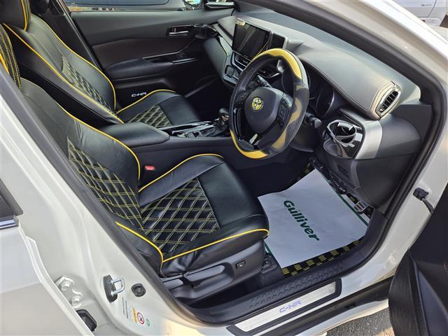 Ｃ－ＨＲ Ｇ　ＴＥＩＮダウンサス　社外リアスポイラー　社外ウィンカー／テールランプ　前後純正ドライブレコーダー　モデリスタエアロ　シート／ハンドルカバー　社外９インチナビ　クルーズコントロール（19枚目）