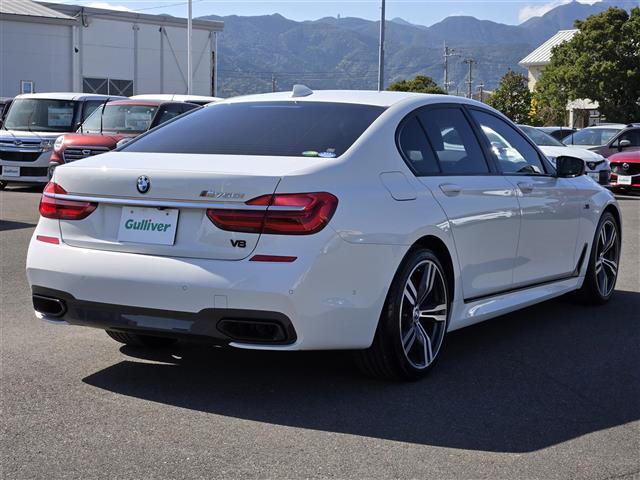 ７シリーズ ７５０ｉ　Ｍスポーツ　ムーンルーフ　パーキングアシスト　リモートパーキング　Ｄ＋Ｎ席シートヒーター／エアシート　パドルシフト　ＭＴモード付きＡＴ　ＢＭＷレーザーライト　Ｈａｒｍａｎ　Ｋａｒｄｏｎスピーカー　全方位モニター（28枚目）