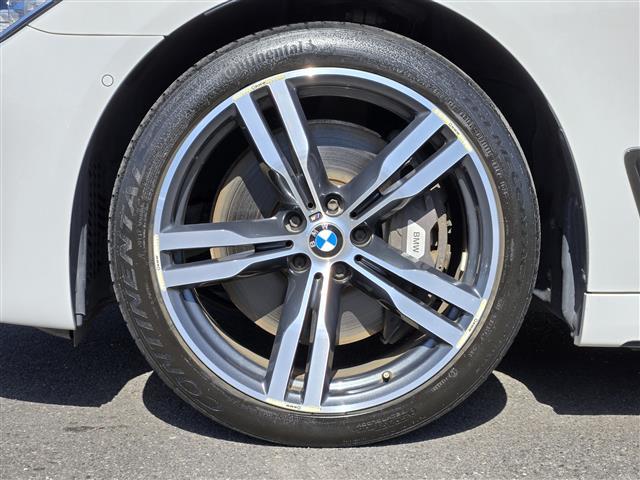 ７シリーズ ７５０ｉ　Ｍスポーツ　ムーンルーフ　パーキングアシスト　リモートパーキング　Ｄ＋Ｎ席シートヒーター／エアシート　パドルシフト　ＭＴモード付きＡＴ　ＢＭＷレーザーライト　Ｈａｒｍａｎ　Ｋａｒｄｏｎスピーカー　全方位モニター（35枚目）