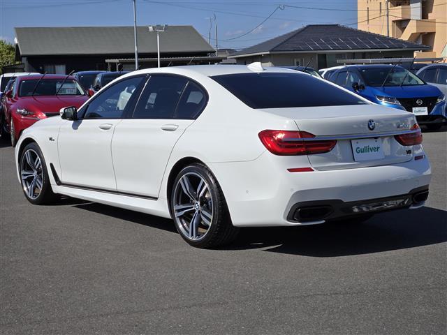 ７シリーズ ７５０ｉ　Ｍスポーツ　ムーンルーフ　パーキングアシスト　リモートパーキング　Ｄ＋Ｎ席シートヒーター／エアシート　パドルシフト　ＭＴモード付きＡＴ　ＢＭＷレーザーライト　Ｈａｒｍａｎ　Ｋａｒｄｏｎスピーカー　全方位モニター（39枚目）