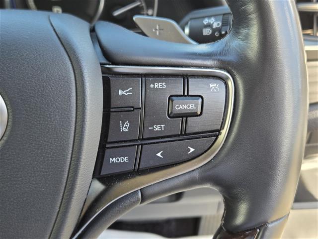 ES ES300h バージョンL ムーンルーフ ヘッドアップディスプレイ レーダークルーズコントロール 前後ドライブレコーダー パノラミックビューモニター 全席シートヒーター D+N席エアシート ステアリングヒーター ビルトインETC(5枚目)